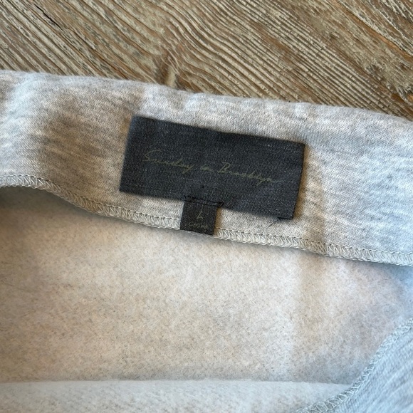 Anthropologie Gray Sunday in Brooklyn soft Fleece zip Skirt with Navy Trim L - Picture 4 of 9